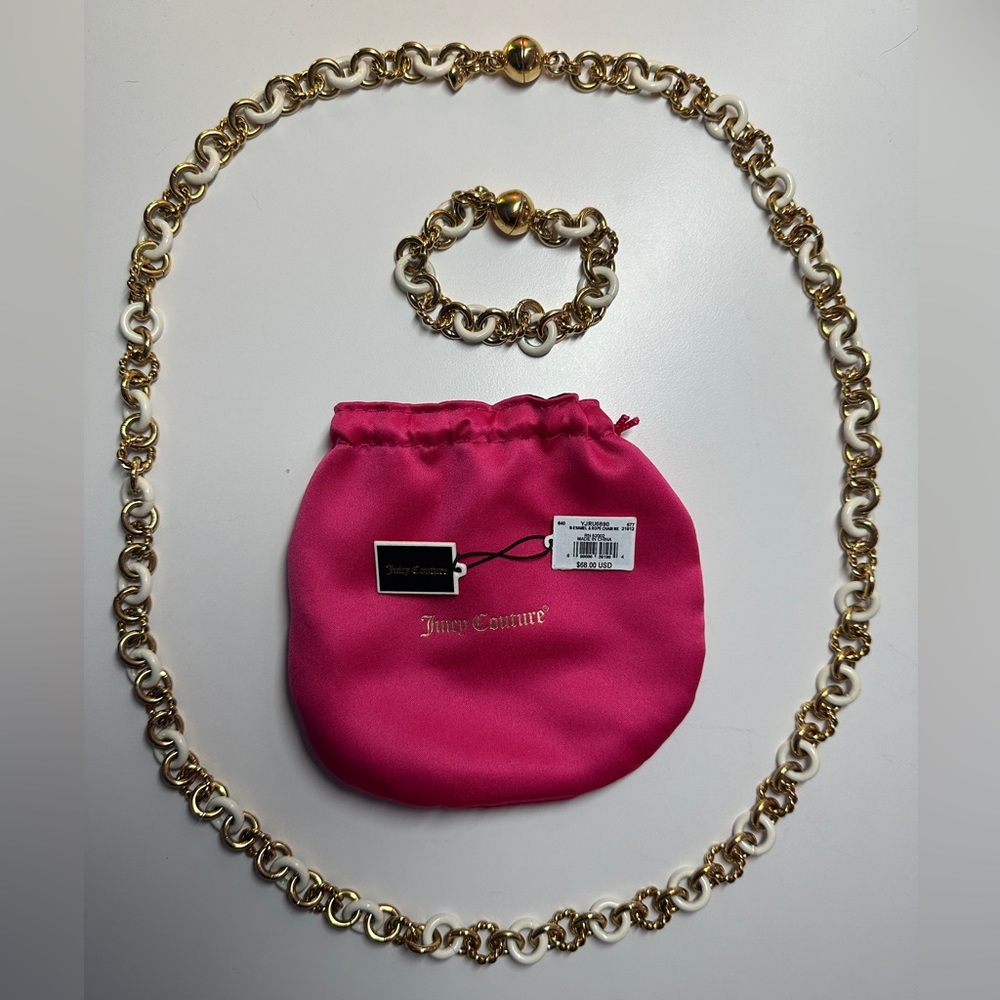 JUICY COUTURE ENAMEL AND ROPE CHAIN NECKLACE AND BRA ELET SET WHITE NWT